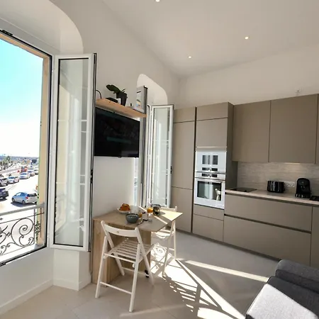 # Monaco - F1 Gp - 4 Persons - Sea View - New - Parking - Clim - Premium - And Sun 芒通